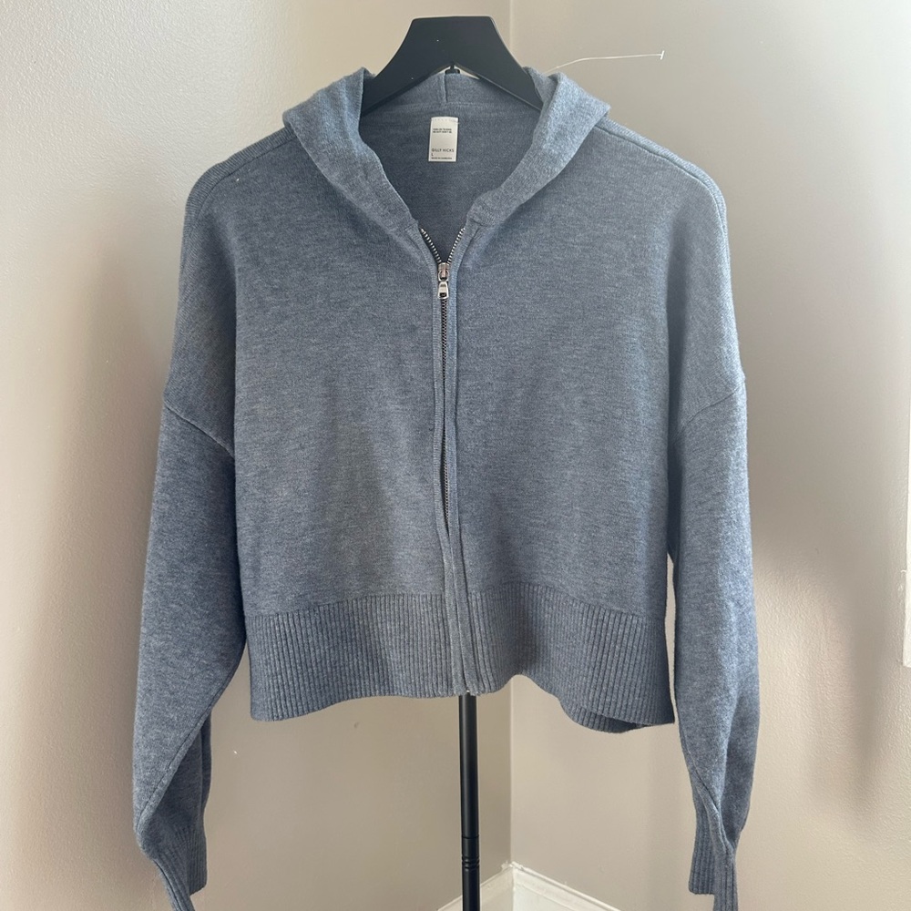 Gilly Hicks Light Gray Knit Hoodie and Wide-Leg Lounge Pants Set - Picture 5 of 16